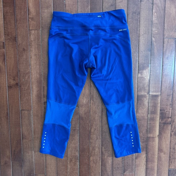 Nike Dri-Fit Women’s Royal Blue Athletic Leggings Size Small - Picture 4 of 6